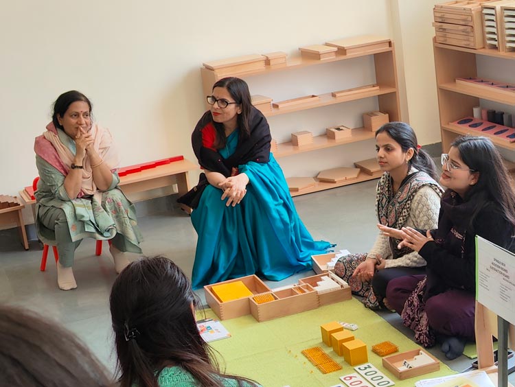 Montessori Lab Image