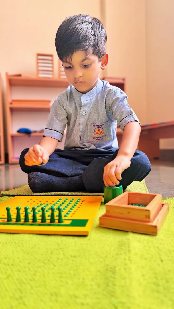 Montessori Lab Image