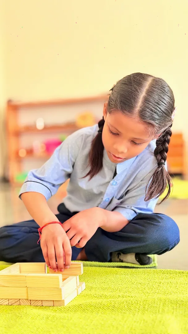 Montessori Lab Image