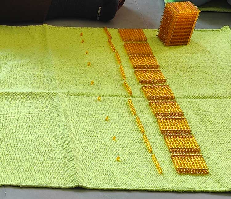 Montessori Lab Image